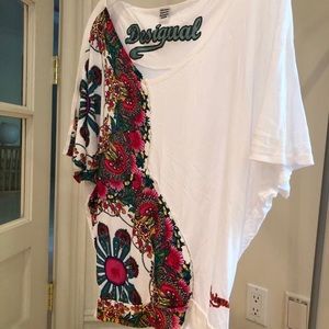 - Desigual blouse